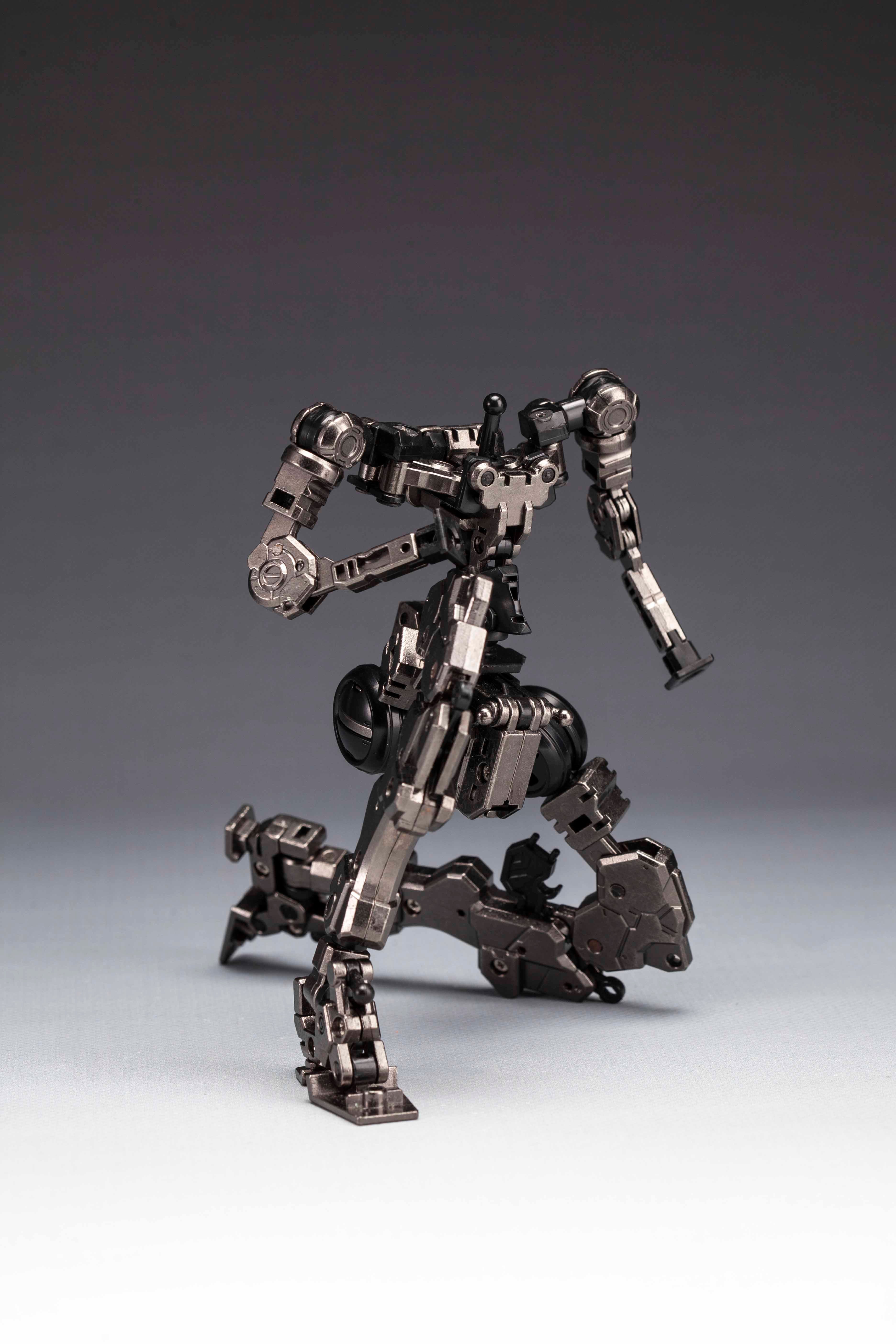 Annihilation 1/100 Scale Model Kit