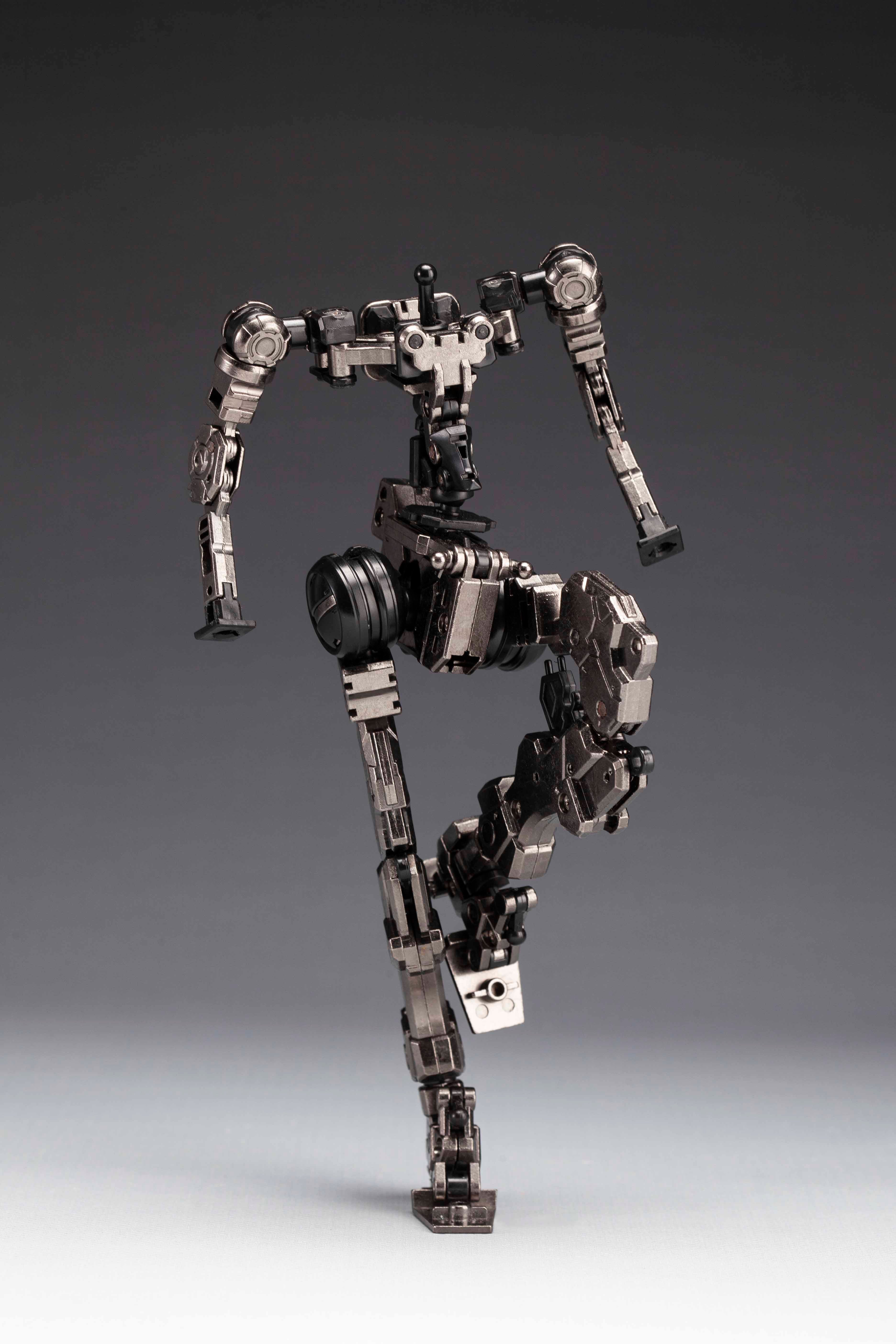 Annihilation 1/100 Scale Model Kit