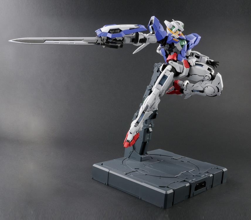Mobile Suit Gundam 00 Gundam Exia Perfect Grade 1:60 Scale Model Kit