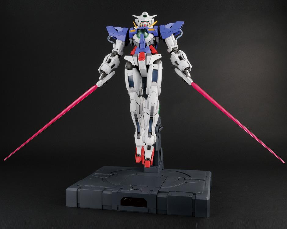 Mobile Suit Gundam 00 Gundam Exia Perfect Grade 1:60 Scale Model Kit