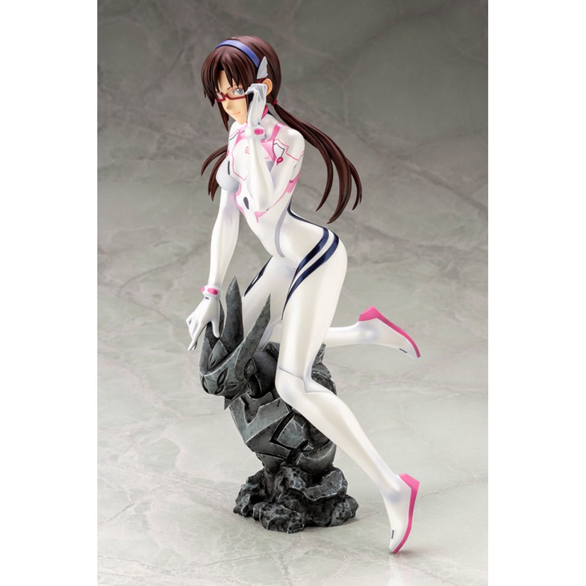 Rebuild of Evangelion Mari Makinami Illustrious White Plugsuit Ver. 1:6 Scale Statue