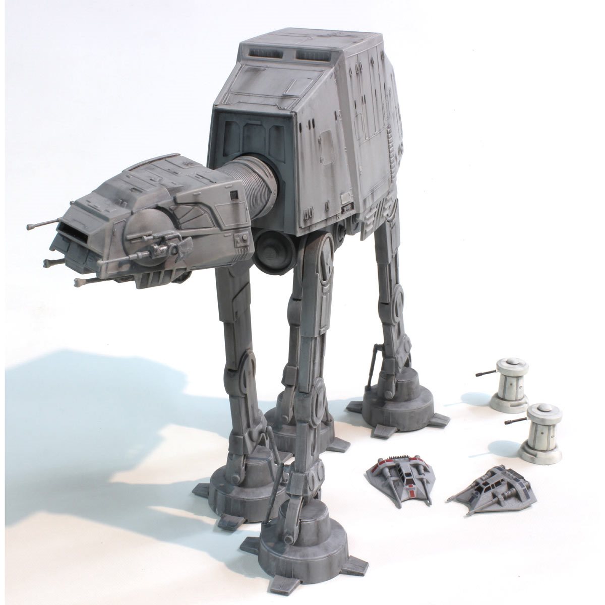 Star Wars: The Empire Strikes Back AT-AT 1:100 Scale Model Kit
