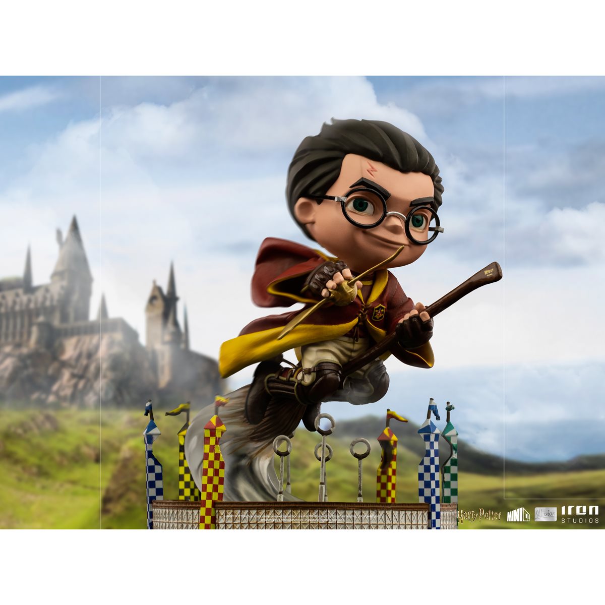 MiniCo. Vinyl Figure: Harry Potter at the Quidditch Match