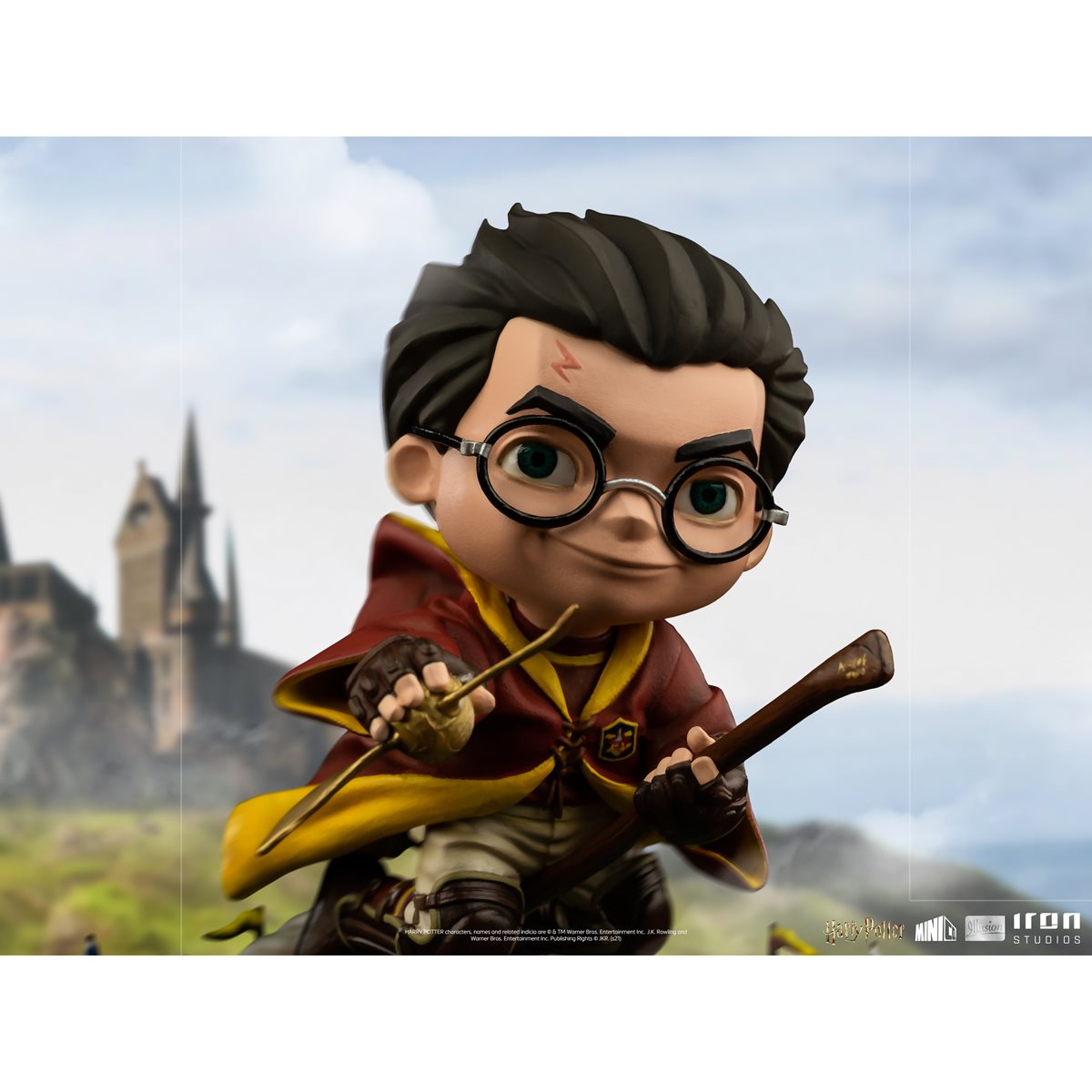 MiniCo. Vinyl Figure: Harry Potter at the Quidditch Match