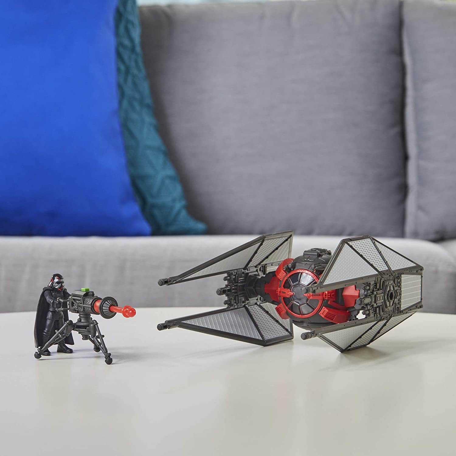 Star Wars: Mission Fleet Stellar Class - Kylo Ren TIE