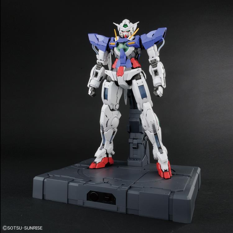 Mobile Suit Gundam 00 Gundam Exia Perfect Grade 1:60 Scale Model Kit