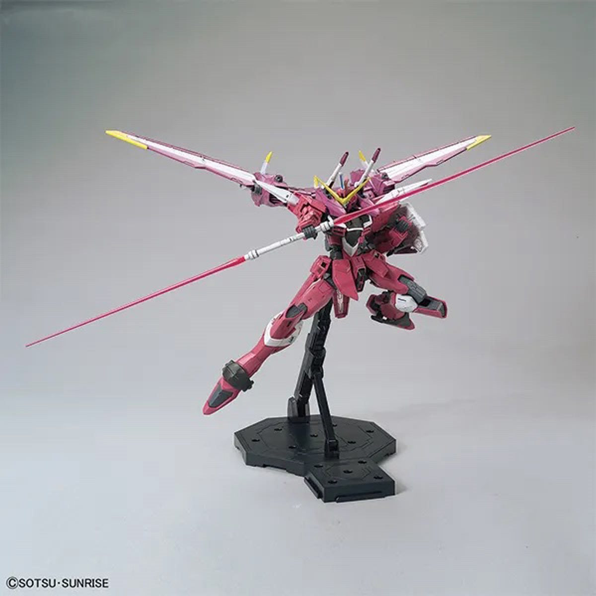 Mobile Suit Gundam Seed Justice Gundam Master Grade 1:100 Scale Model Kit