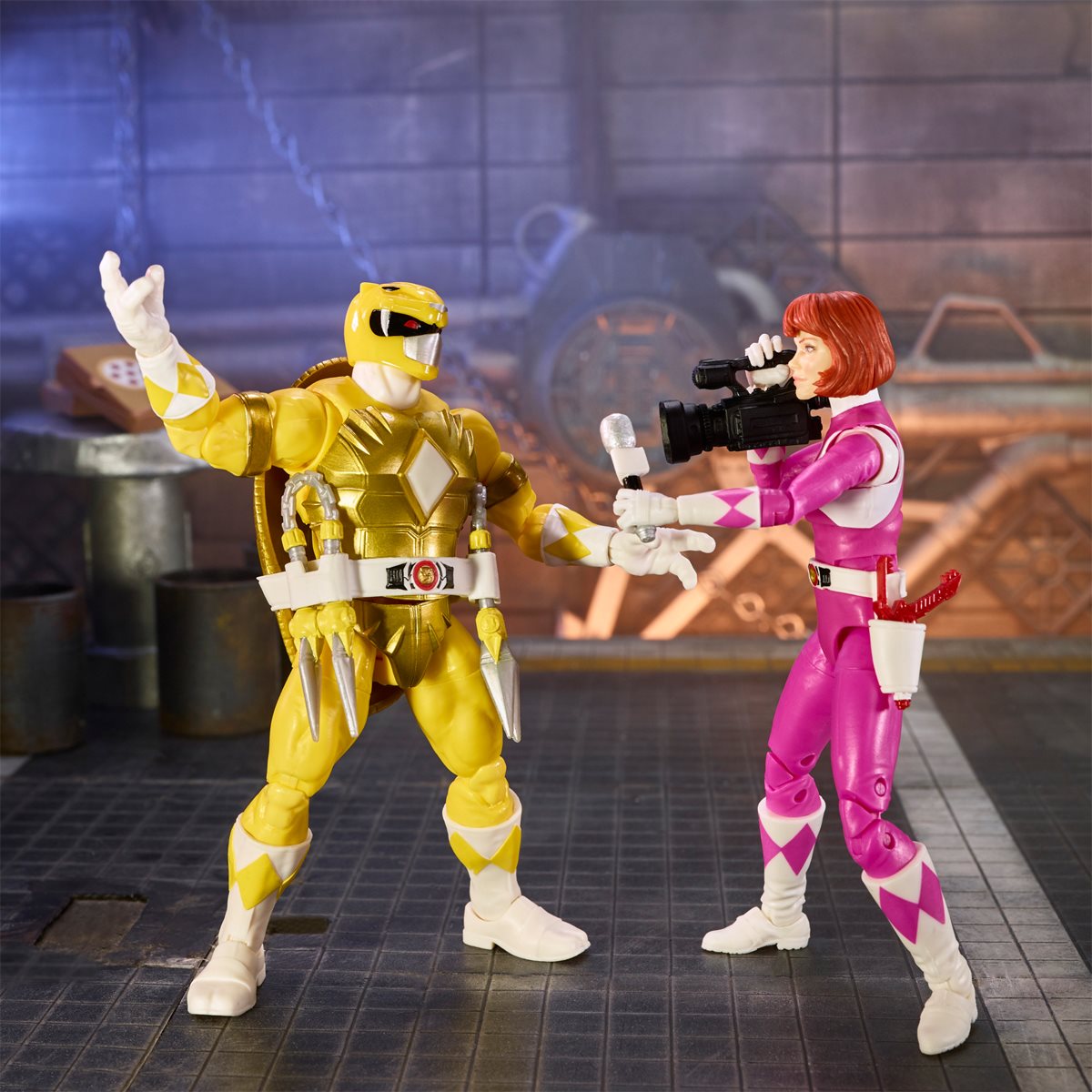 Power Rangers X Teenage Mutant Ninja Turtles: Lightning Collection - Michelangelo Yellow and April Pink Action Figures